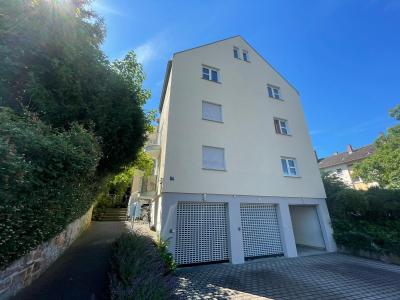 .Helle, schöne und gut geschnittene 3 Zimmer-Wohnung mit Terrasse, Nähe Schwanenteich, Fröbelstr. 54, Gießen.