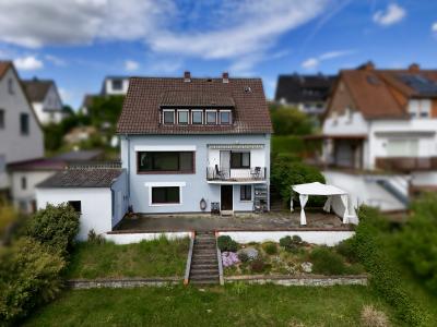 Traumhafter Weitblick inklusive: Ihr neues Zuhause in begehrter  Lage von Lahnau