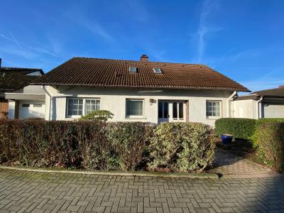 Großzügiges Mehrgenerationenhaus mit zwei Wohneinheiten in attraktiver Lage von Fernwald Annerod