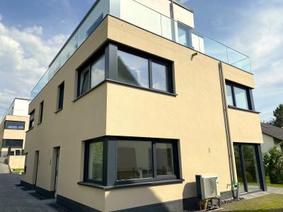 .Wohntraum an der Lahn: Exklusive Doppelhaushälfte mit gehobener Ausstattung und Dachterrasse, Steinkaute 23c, Gießen.