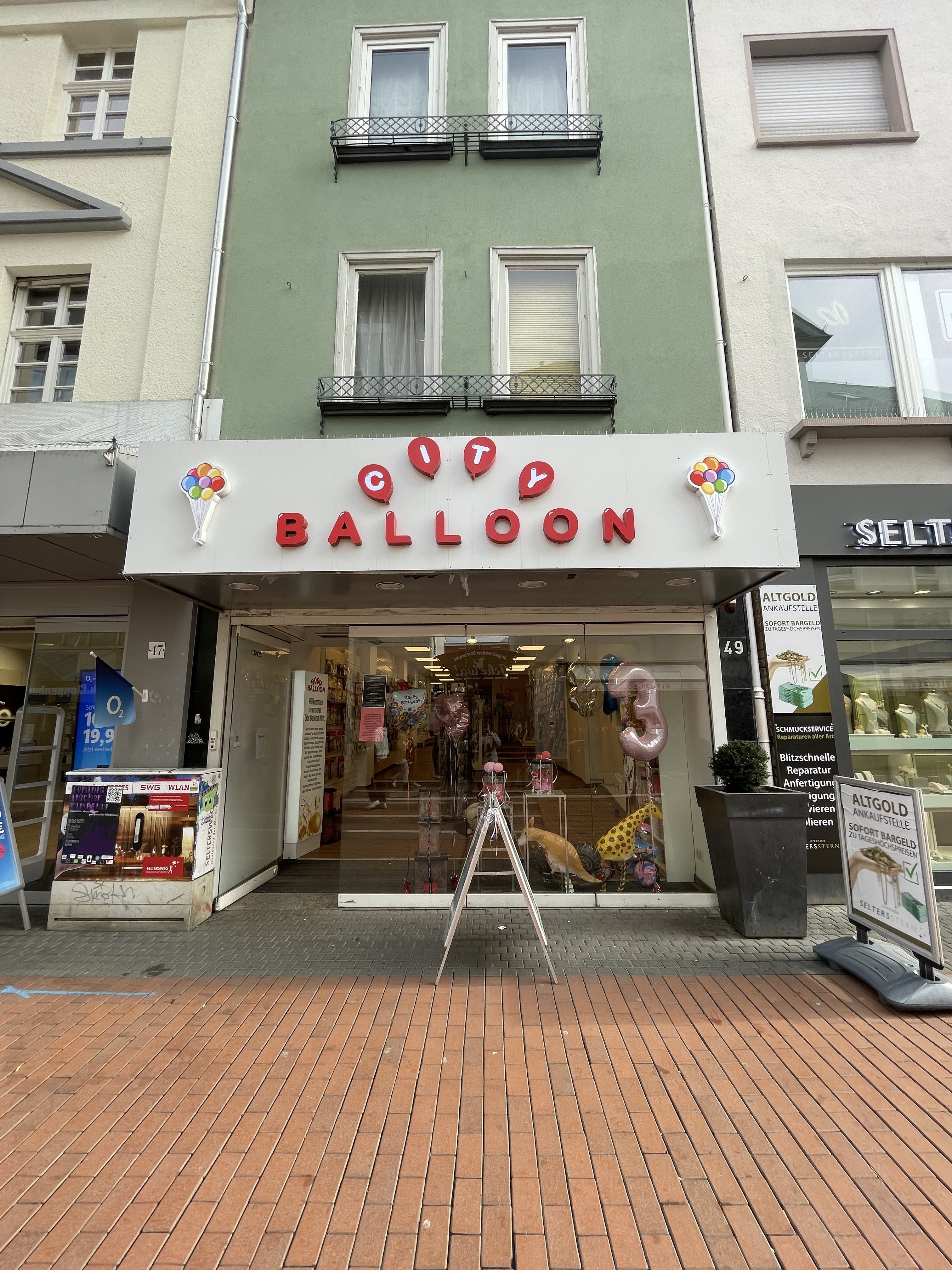 1A-Lage mitten in der City: Attraktive Ladenfläche mit viel Laufkundschaft in Top-Lage,  Seltersweg 49, Gießen