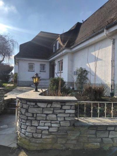 .Mit Balkon: Gepflegte 3 Zimmer Wohnung in ruhiger Wohnlage von Mücke, Flensunger Weg 51.