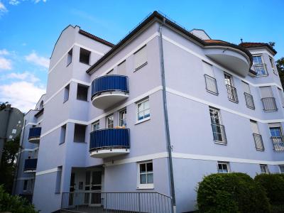 .Mit Balkon: Schöne 2 Zimmer-Wohnung in Gießen, Moltkestraße 9.