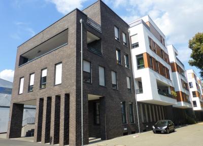 Über den Dächern der Stadt: Exklusive 4 Zimmer-Wohnung mit großen Dachterrassen in bester Innenstadtlage von Gießen