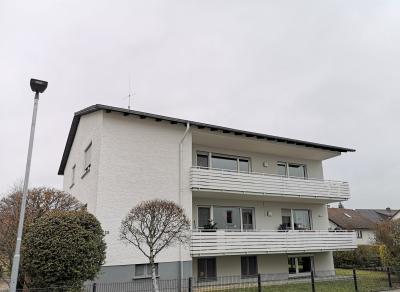 .Gemütliche, sehr lichtdurchflutete 4 Zimmer-Wohnung in angenemer Lage von Gießen-Wieseck, Chamissoweg 28.