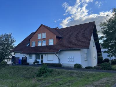 Mit Balkon: Moderne, sehr schöne und gemütliche 2 Zimmer-Wohnung in Fernwald-Annerod