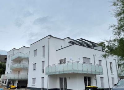 .In netter Nachbarschaft! Moderne, schöne und gut geschnittene 4 Zimmer-Wohnung mit Balkon, Tulpenweg 37a, Fernwald Annerod.