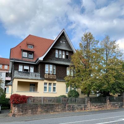 .Nur für Gießener Senior:innen mit WBS: Schöne 2 Zimmer-Wohnung mit Balkon - sorglos leben in bester Lage! Curtmannstr. 40, Gießen.