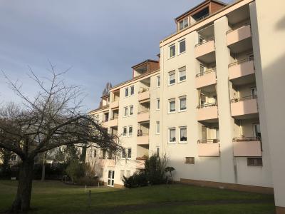 .REGISTRIERUNG BEI STADT GIESSEN NÖTIG! Nur für Gießener Seniorinnen & Senioren! Schöne, helle 2 Zimmer-Wohnung mit Balkon, Curtmannstr. 38, Gießen.