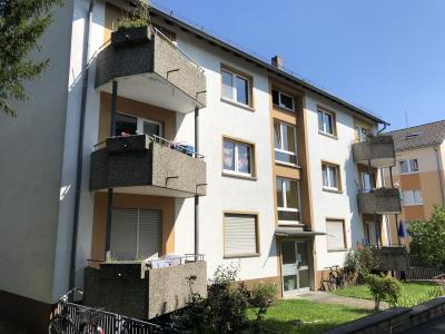 .Mit Balkon: Gemütliche 3 Zimmer-Wohnung in Gießen Wieseck, Dürerstr. 34.