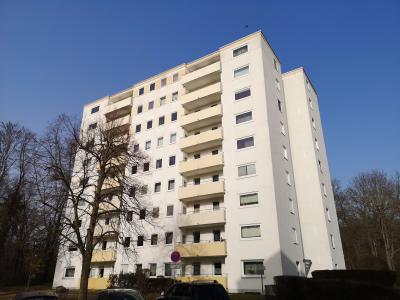 .Helle und großzügige 3 Zimmer-Wohnung mit Balkon im Gießener Osten, Eichendorffring 154.