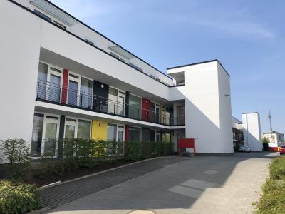 .Moderne und schöne 1 Zimmer-Wohnung mit Dachterrasse in top Lage zu JuWi-Campus u. Sportwissenschaften, Kugelberg 71.