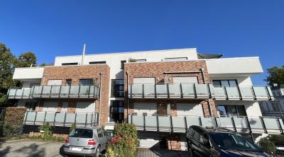 .Moderne und lichtdurchflutete 2 Zimmer-Wohnung mit Balkon in zentraler Lage zu Innenstadt und Uniklinik, Leihgesterner Weg 36, Gießen.