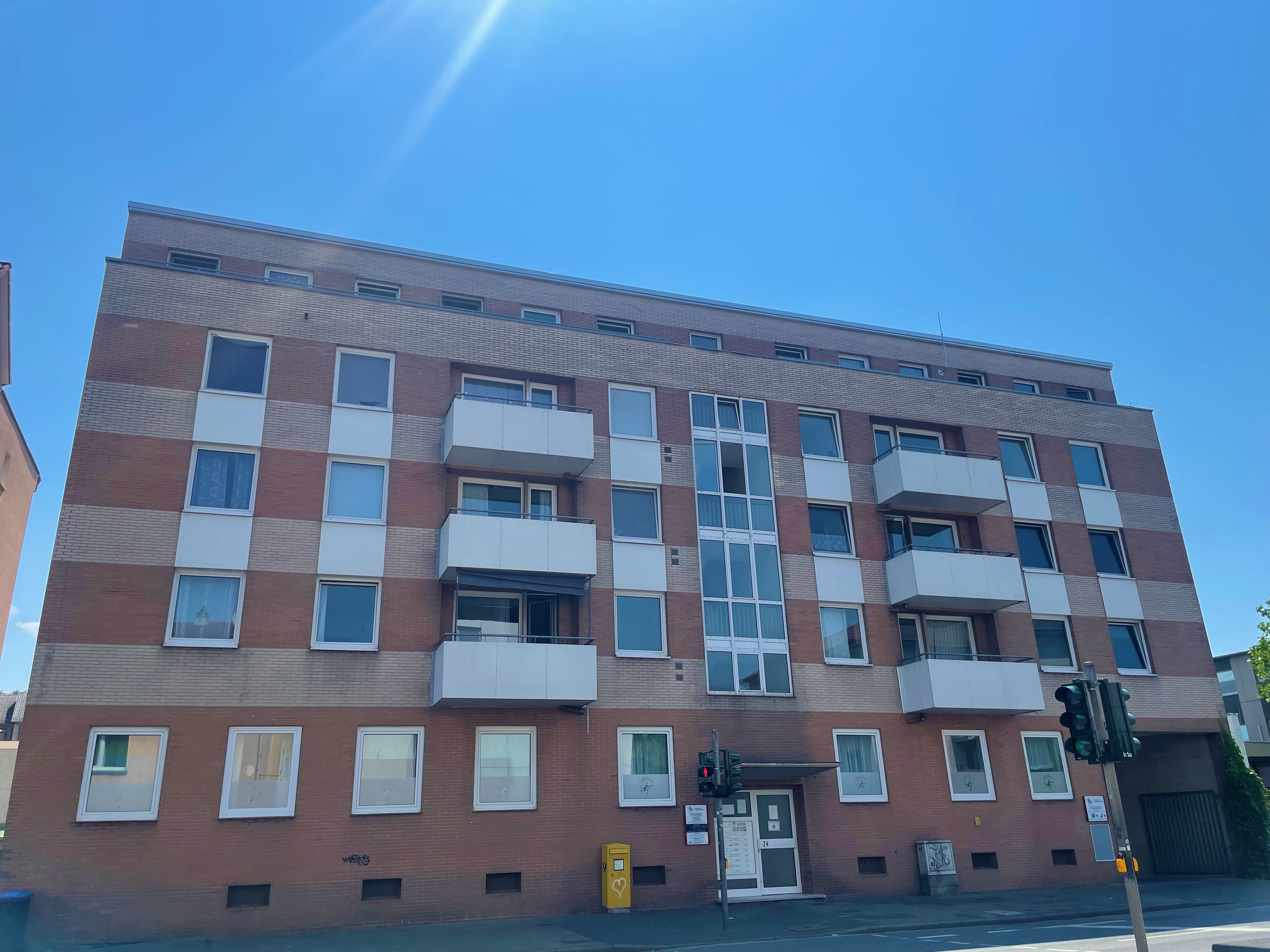 Vielseitig nutzbar & top aufgeteilt: Moderne, zentral gelegene Büro- und Praxisfläche, Marburger Straße 24, 35390 Gießen