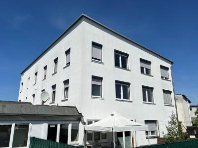 .Ideal auch für WGs: Gut geschnittene und moderne 4 Zimmer-Wohnung im Gießener Osten, Max-Eyth-Str. 10.