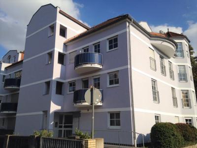.Helle und großzügige 1 Zimmer-Wohnung mit Erker in der Gießener Innenstadt, Moltkestr. 9.