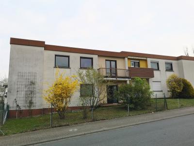 .Mit zwei Balkonen u. Garage: 3 Zimmer-Wohnung in Gießen, Mozartstr. 15.