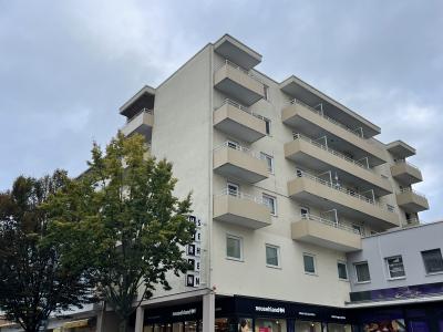 .Über den Dächern der Stadt: Großzügige, helle 3 Zimmer-Wohnung mit 3 Balkonen in direkter Innenstadtlage von Gießen, Neuen Bäue 11.