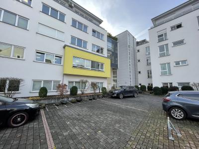 Mit Balkon u. schönem Blick: Moderne, zentral gelegene 4 Zimmer-Wohnung, Südanlage 21c, Gießen