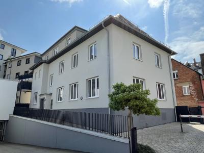 .Im Herzen von Gießen: Großzügige und offen gestaltete 3 Zimmer-Wohnung mit Dachterrasse, Tiefenweg 4, Gießen.