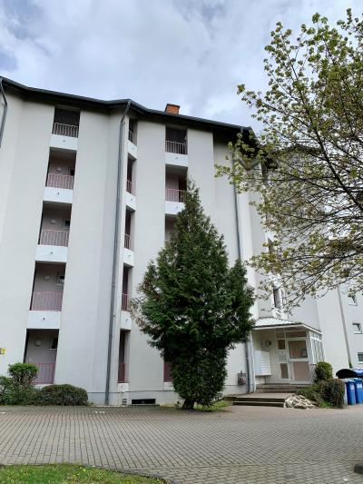 Nähe Uniklinik: Schöne 2 Zimmer-Wohnung mit Balkon in Gießen, Wingertshecke 9