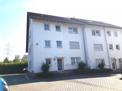 Mit Balkon: Schöne 3 Zimmer-Wohnung in Linden