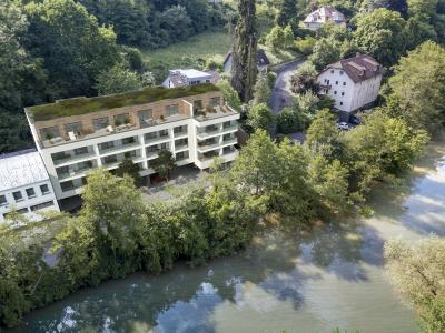 .Mit Balkon und Lahnblick: Schöne, moderne 2 Zimmer-Wohnung in Neubau, Wehrdaer Weg 42 g, Marburg.