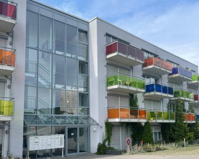.Großzügige 1 Zimmer-Wohnung mit Balkon direkt an der Lahn und in Universitätsnähe, Erlenring 13, Marburg.