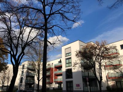 .Super schöne, moderne und helle 1 Zimmer-Wohnung mit Balkon in top Lage zum Marburger Bahnhof, Neue Kasseler Str. 12e.