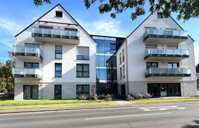 .Mit Balkon und Blick ins Grüne: Moderne 2 Zimmer-Wohnung in Marburg-Süd, Umgehungsstr. 18b.