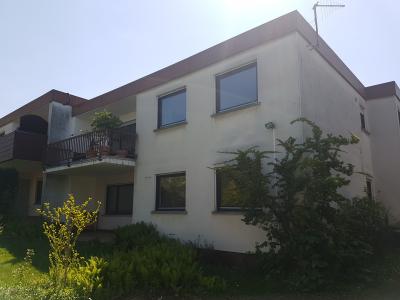.Mit zwei Balkonen u. Garage: 3 Zimmer-Wohnung in Gießen, Mozartstr. 15.