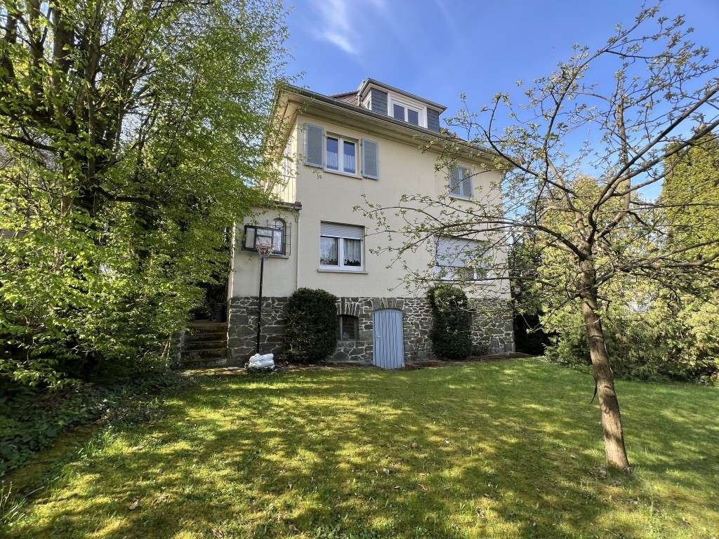 Charmantes Einfamilienhaus mit Garten in beliebter Wohnlage von Gießen