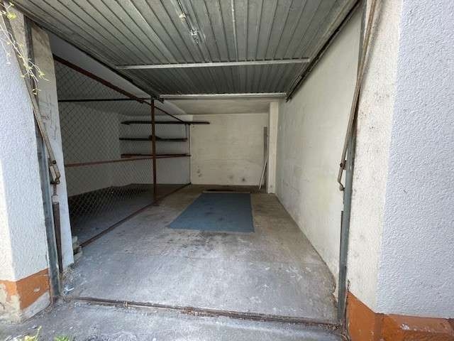Pkw-Garage in perfekter Lage zum Marburger Bahnhof
