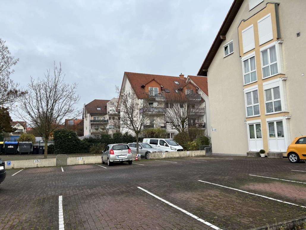 PKW-Stellplatz, Am Erlenberg 16-22, Gießen