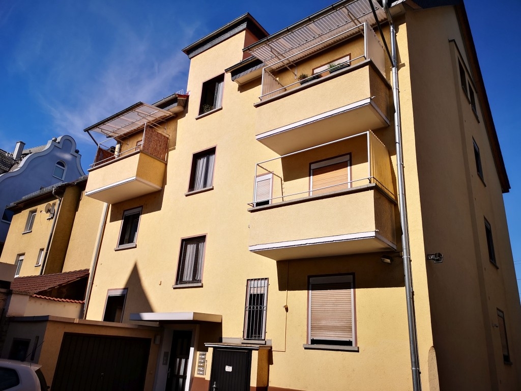 Gut geschnittene und schöne 3 Zimmer-Wohnung mit Balkon in direkter Innenstadtlage Gut geschnittene und schöne 3 Zimmer-Wohnung mit Balkon in direkter Innenstadtlage