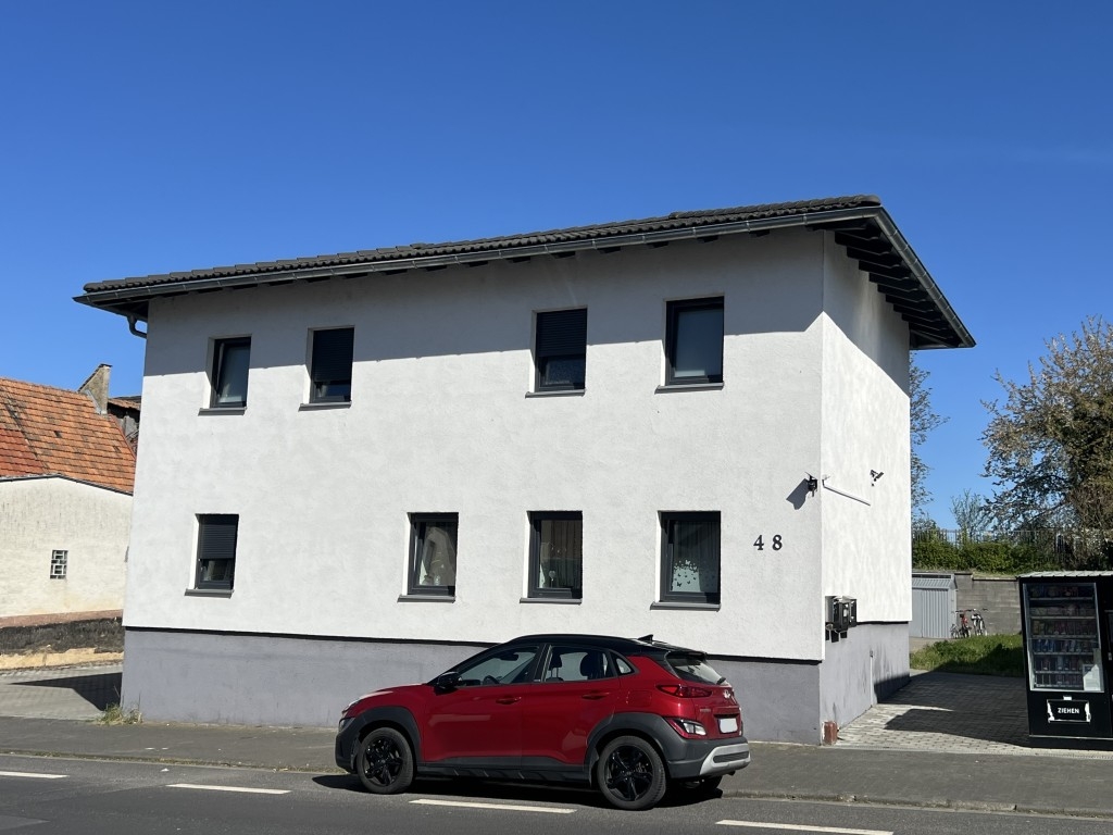 Attraktives Anlageobjekt: Modernisiertes Mehrfamilienhaus mit 3 Wohneinheiten in Langgöns